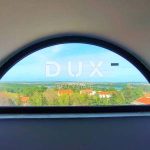 ISTRA, PREMANTURA Unikatan penthouse s pogledom na more! MOGUĆNOST ZAMJENE!