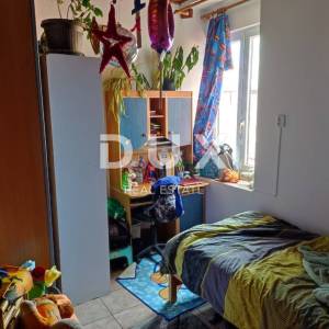 ISTRA, PULA - 3S+DB stan u strogom centru Pule - PRVI RED DO MORA!