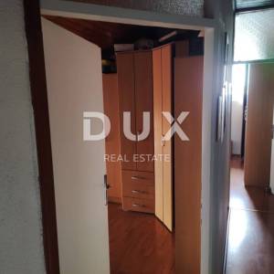 ISTRA, PULA - 3S+DB stan u strogom centru Pule - PRVI RED DO MORA!