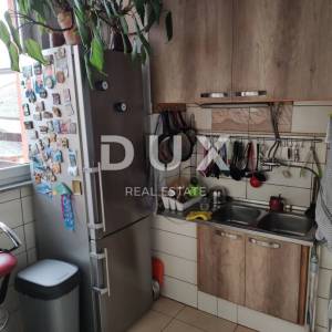 ISTRA, PULA - 3S+DB stan u strogom centru Pule - PRVI RED DO MORA!