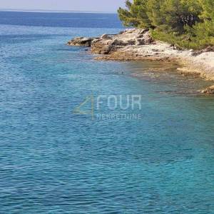 Istra, Pula, 58.49m2, 2s+db, terasa, 120m od mora