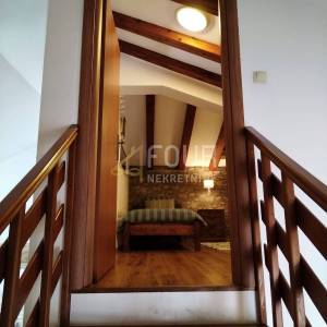 Istra, Pula, 69.90m2, dvoetažni 2s+db