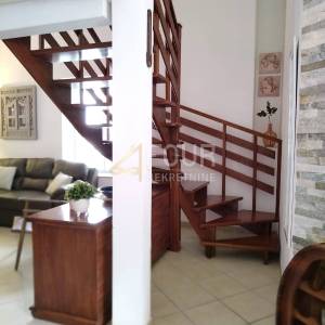 Istra, Pula, 69.90m2, dvoetažni 2s+db