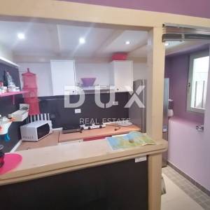 ISTRA, PULA - Adaptiran stan na dobroj lokaciji! 