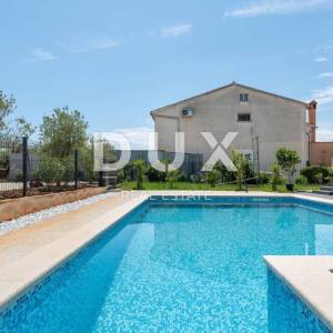 ISTRA, PULA - Apartmanska kuća - 14 app - BLIZINA MORA!!