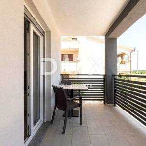 ISTRA, PULA - Apartmanska kuća - 14 app - BLIZINA MORA!!