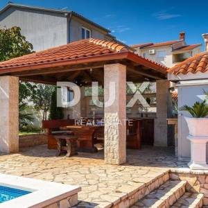 ISTRA PULA - Apartmanska kuća s bazenom nadomak plaža