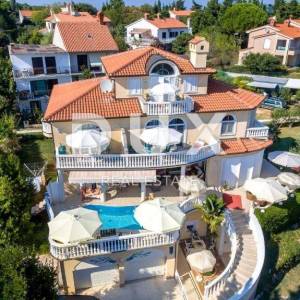 ISTRA, PULA - Apartmanska kuća