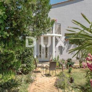 ISTRA, PULA - Apartmanska kuća na mirnoj izoliranoj lokaciji