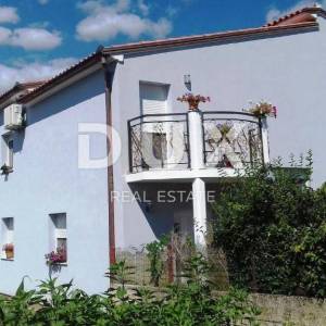 ISTRA, PULA - Apartmanska kuća na mirnoj izoliranoj lokaciji