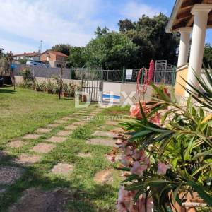ISTRA, PULA - Apartmanska kuća na mirnoj i traženoj lokaciji!