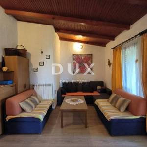 ISTRA, PULA - Apartmanska kuća na mirnoj i traženoj lokaciji!