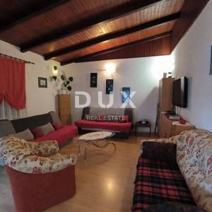 ISTRA, PULA - Apartmanska kuća na mirnoj i traženoj lokaciji!