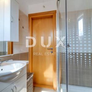 ISTRA, PULA - Apartmanska kuća s bazenom i uređenom okućnicom