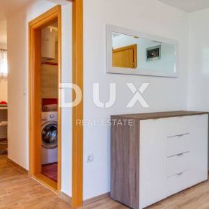 ISTRA, PULA - Apartmanska kuća s bazenom i uređenom okućnicom