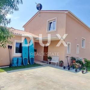 ISTRA, PULA - Blizu centra daleko od troškova- energetski štedljiva vila!