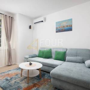 Istra, Pula - centar, 67.65m2, etaža - 2s+db, terasa, blizina Arene!