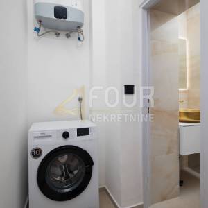 Istra, Pula - centar, 67.65m2, etaža - 2s+db, terasa, blizina Arene!