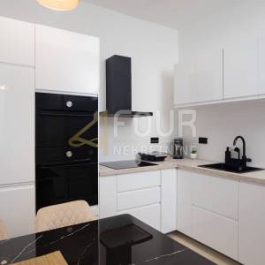 Istra, Pula - centar, 67.65m2, etaža - 2s+db, terasa, blizina Arene!
