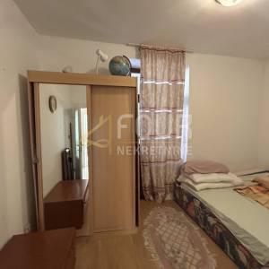 Istra, Pula - centar, kuća u nizu, 211m2, blizina Arene!