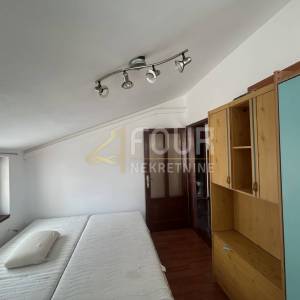 Istra, Pula - centar, kuća u nizu, 211m2, blizina Arene!