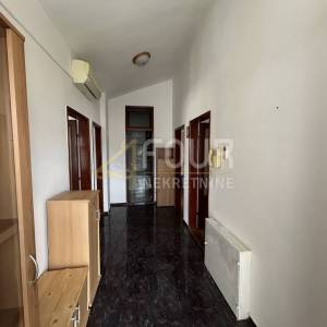 Istra, Pula - centar, kuća u nizu, 211m2, blizina Arene!