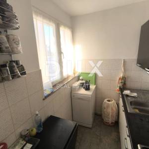 ISTRA, PULA - Dva jednosobna stana na Verudi - ODLIČNA POZICIJA!!