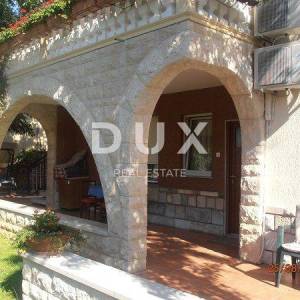 ISTRA, PULA - dva stana u centru grada 60m2