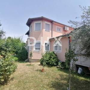ISTRA, PULA - dvije obiteljske kuće 