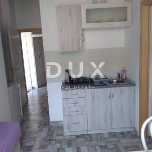 ISTRA, PULA - Etaža kuće s poslovnim prostorom i apartmanima!