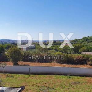 ISTRA, PULA - Građevinsko zemljište stambene namjene 600 m2