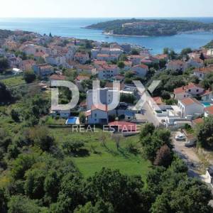 ISTRA, PULA - Građevinsko zemljište na top lokaciji! 
