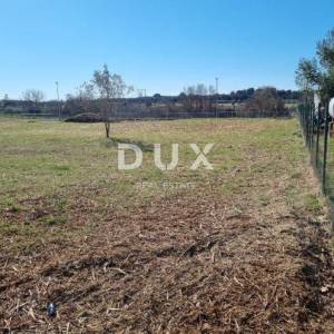 ISTRA, PULA - Građevinsko zemljište u Štinjanu 890 m2