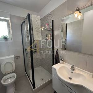 Istra, Pula, Ilirija, 98.49m2, dvoetažni stan, 2 terase