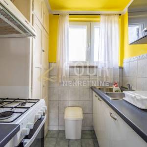 Istra, Pula - Kaštanjer, 2s+db, 50m2, balkon, garaža