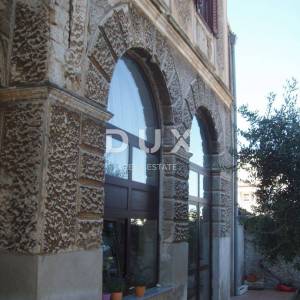 ISTRA, PULA - Kuća 120m2 sa garažom i okućnicom!