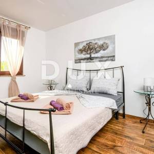 ISTRA, PULA - Kuća s bazenom i prostranom okućnicom