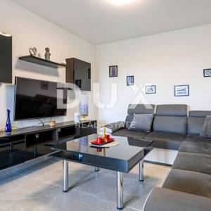 ISTRA, PULA - Kuća s bazenom i prostranom okućnicom