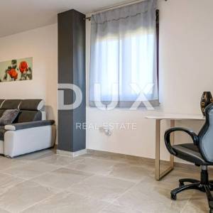 ISTRA, PULA - Kuća s bazenom i prostranom okućnicom