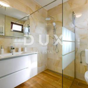 ISTRA, PULA - Kuća s bazenom i prostranom okućnicom