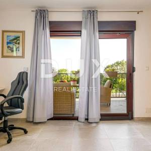 ISTRA, PULA - Kuća s bazenom i prostranom okućnicom