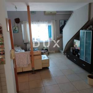 ISTRA, PULA - Kuća s velikom okućnicom