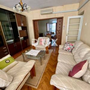 ISTRA, PULA - kuća u centru grada sa garažom