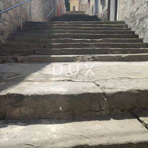 ISTRA, PULA - Kvalitetan stan u centru grada