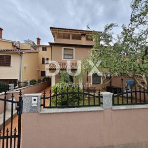 ISTRA, PULA - Kvalitetna obiteljska apartmanska kuća na atraktivnoj lokaciji