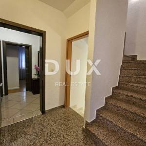ISTRA, PULA - Kvalitetna obiteljska apartmanska kuća na atraktivnoj lokaciji