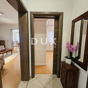ISTRA, PULA - Kvalitetna obiteljska apartmanska kuća na atraktivnoj lokaciji