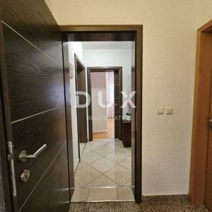 ISTRA, PULA - Kvalitetna obiteljska apartmanska kuća na atraktivnoj lokaciji
