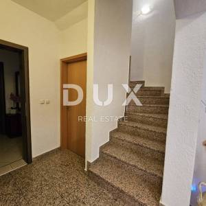 ISTRA, PULA - Kvalitetna obiteljska apartmanska kuća na atraktivnoj lokaciji