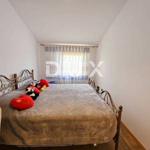ISTRA, PULA - Kvalitetna obiteljska apartmanska kuća na atraktivnoj lokaciji
